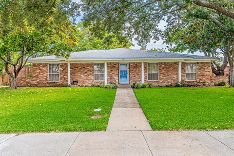 757 Knollridge Dr, Lewisville, TX 75077