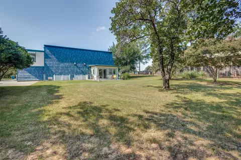Exterior - 204 Timberview Ct, Argyle, TX 76226 photo 6 of 10