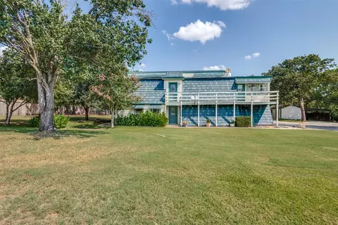 Exterior - 204 Timberview Ct, Argyle, TX 76226 photo 1 of 10