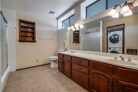 Bath - 204 Timberview Ct, Argyle, TX 76226 photo 2 of 2