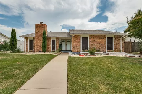 2109 Lewis Trl, Grand Prairie, TX 75052