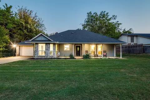1204 Los Altos Ln, Duncanville, TX 75116