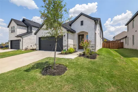 256 Bright Alcove Ct, Lavon, TX 75166