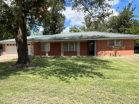 817 E Holly Ln, Mexia, TX 76667