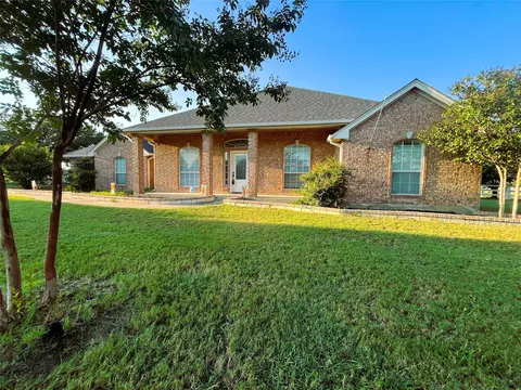 1925 Clover Springs Dr, Haslet, TX 76052
