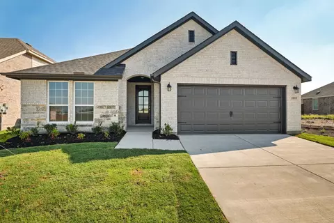 2010 Brackett Pond Dr, Forney, TX 75126