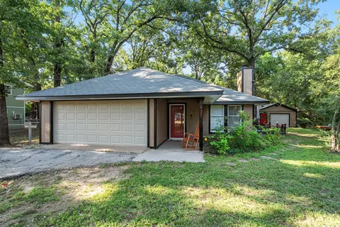 127 Hideaway Cir, Trinidad, TX 75163