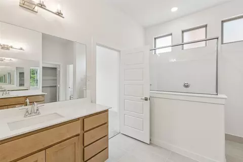 Bath - 2033 Bluestem Rd, Celina, TX 75009 photo 1 of 4