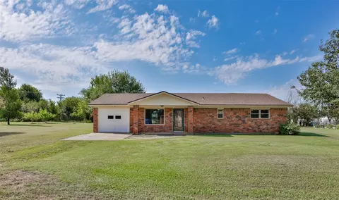 374 County Road 173, Gainesville, TX 76240