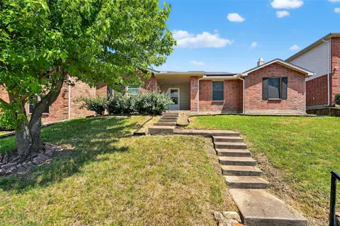 2820 Ingram Cir, Mesquite, TX 75181