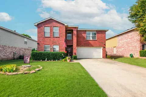 2967 Santa Sabina Dr, Grand Prairie, TX 75052