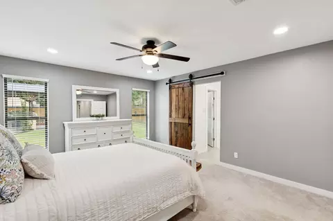 Bedroom - 508 Parker Dr, Euless, TX 76039 photo 2 of 4