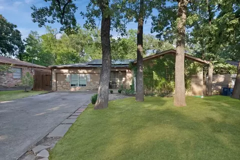 320 Old Mill Ln, Dallas, TX 75217