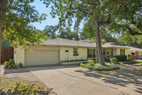 1918 Cooper Dr, Irving, TX 75061