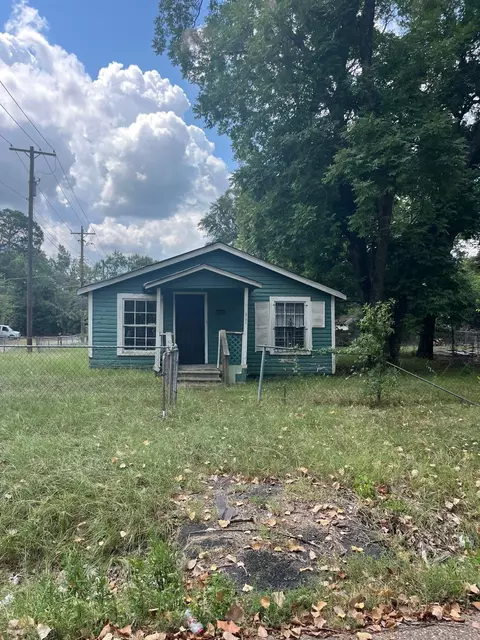 3101 Syphon St, Shreveport, LA 71108