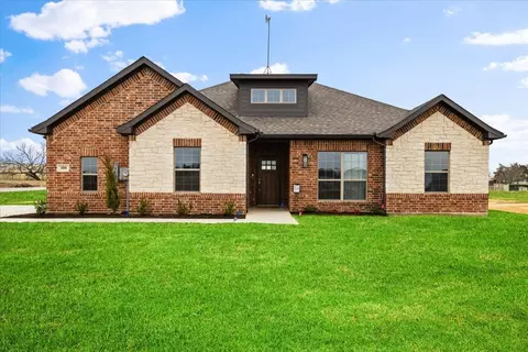 100 Annabel Dr, Paradise, TX 76073