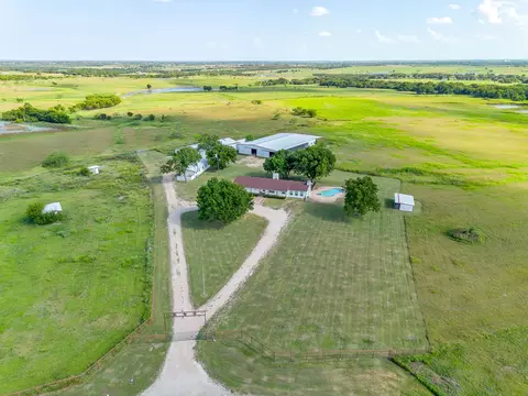 2101 Alsdorf Rd, Ennis, TX 75119
