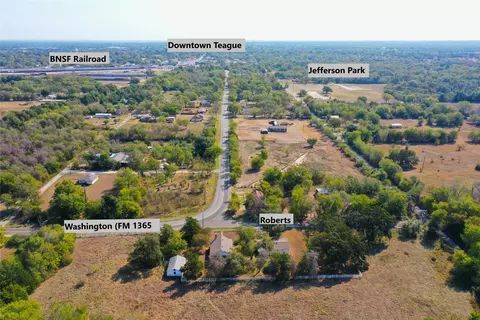200-202 Roberts Rd, Teague, TX 75860