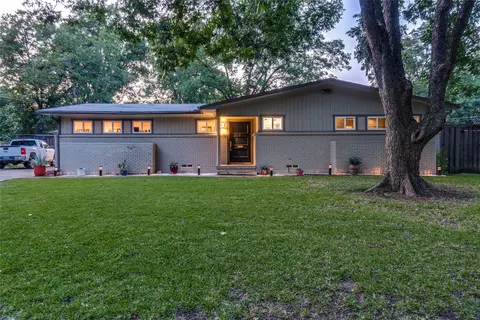 6527 Axton Cir, Dallas, TX 75214