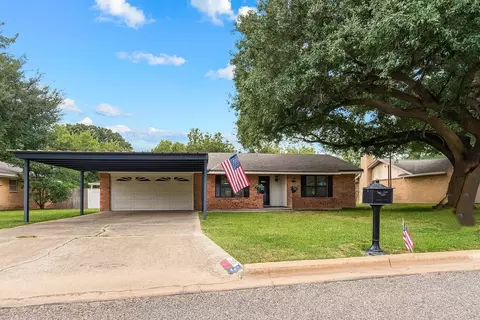 2410 Asbury St, Brownwood, TX 76801