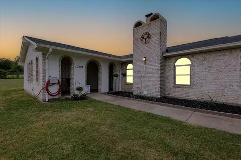 1709 County Road 920a, Crowley, TX 76036