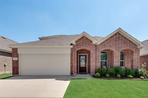 6904 Waterloo Ln, Fort Worth, TX 76179