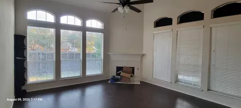 2328 Hunters Run Dr, Plano, TX 75025