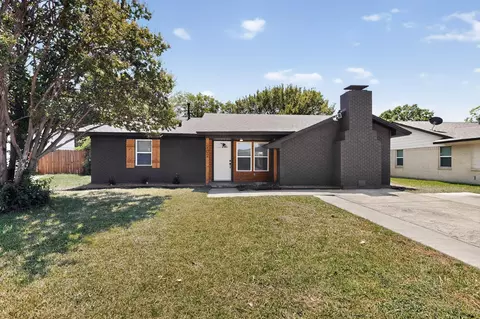 202 E Chico Dr, Garland, TX 75041