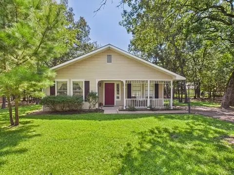 3347 Bandera St, Athens, TX 75752