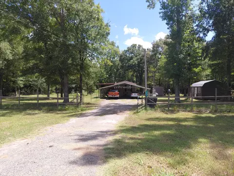 10855 Winrock Rd, Mooringsport, LA 71060