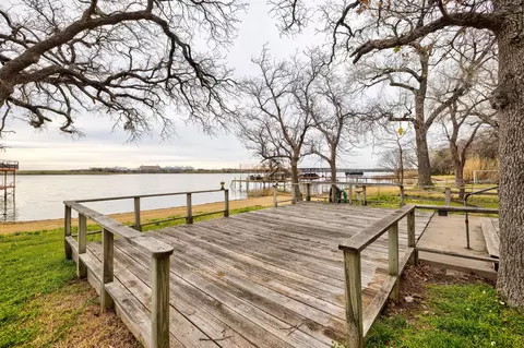 7201 Plover Cir, Fort Worth, TX 76135
