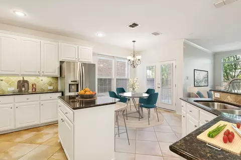 1191 Bonham Pkwy, Lantana, TX 76226