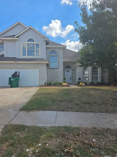 1007 Hines Dr, Cedar Hill, TX 75104