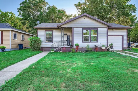 3750 Sydney St, Fort Worth, TX 76119