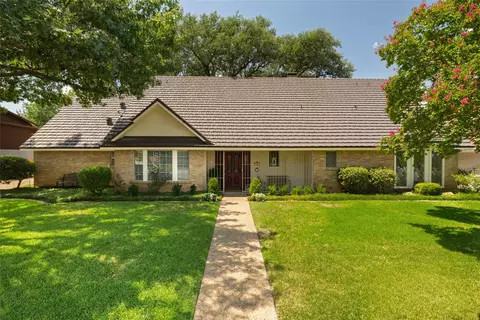 1404 Crowley Rd, Arlington, TX 76012