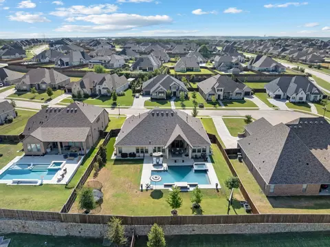 7109 Eagles Ridge Ct, Argyle, TX 76226