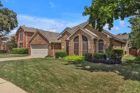 2112 Golden Arrow Dr, Flower Mound, TX 75028