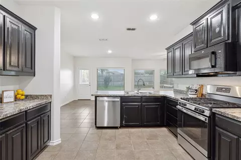 4509 Barberry Tree Cv, Crowley, TX 76036
