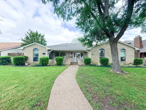 Exterior - 605 E Spring Valley Rd, Richardson, TX 75081 photo 1 of 4