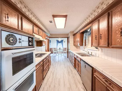 Kitchen - 605 E Spring Valley Rd, Richardson, TX 75081 photo 2 of 2