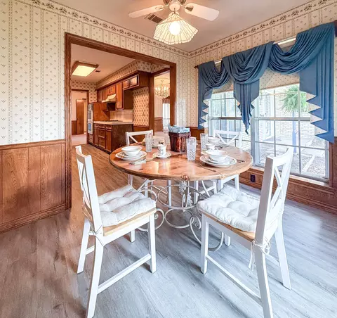 Dining - 605 E Spring Valley Rd, Richardson, TX 75081 photo 1 of 1
