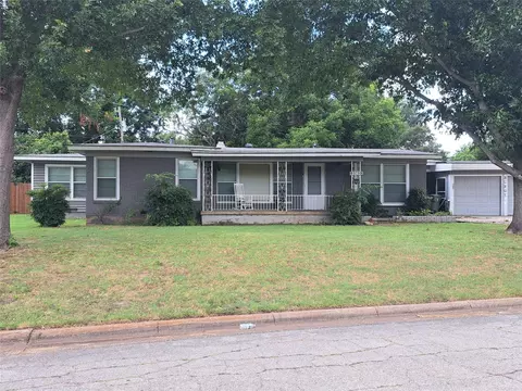 3363 Burge St, Richland Hills, TX 76118