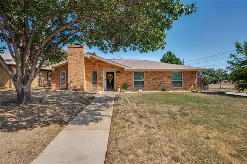 1601 San Antone Ln, Lewisville, TX 75077