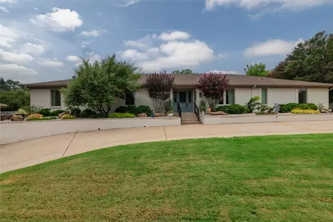 6921 Tumbling Trl, Fort Worth, TX 76116