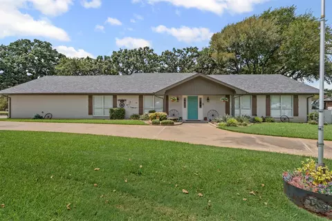 4005 Fairway Dr, Granbury, TX 76049