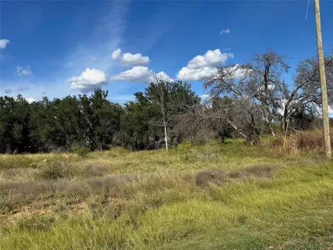 720 Safe Harbor Dr, Brownwood, TX 76801