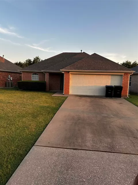3505 Shelby Ave, Greenville, TX 75402