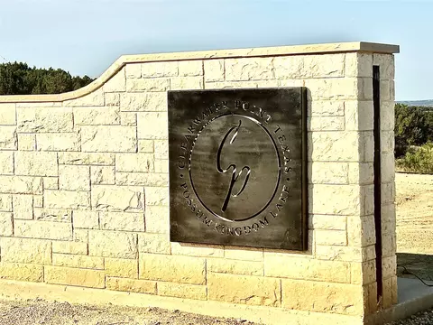 137 White Moon Rd, Graham, TX 76450