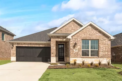 5817 Edward Dr, Aubrey, TX 76227