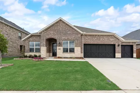 5824 Halton Dr, Aubrey, TX 76227